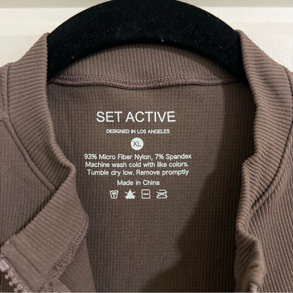 Set Active Cropped Jacket Top - image 7